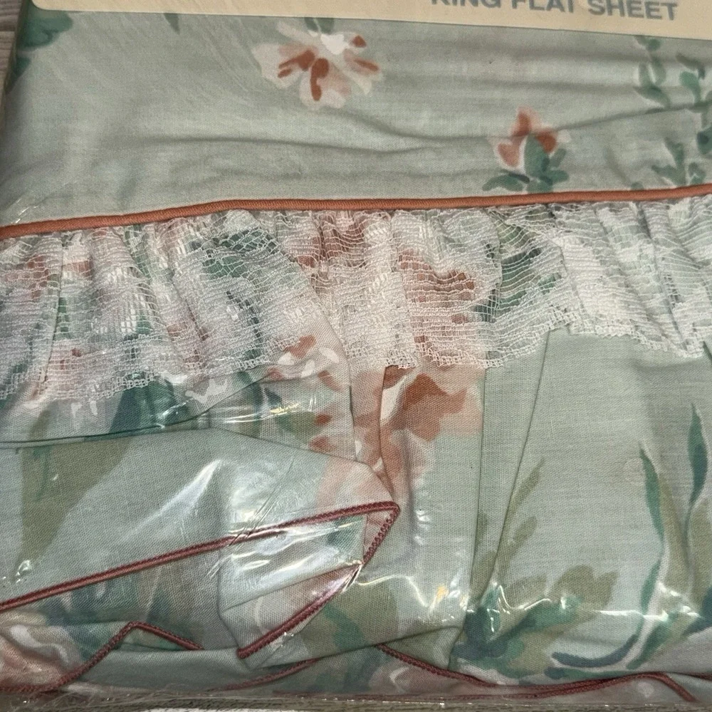 Vtg‎ Caress No Iron King Flat Sheet Floral Lace Ruffle NWT Mervyn's Cottagecore